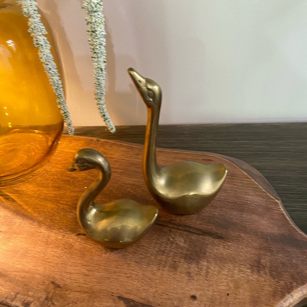Brass Swans Figurines - Picture 3 of 7